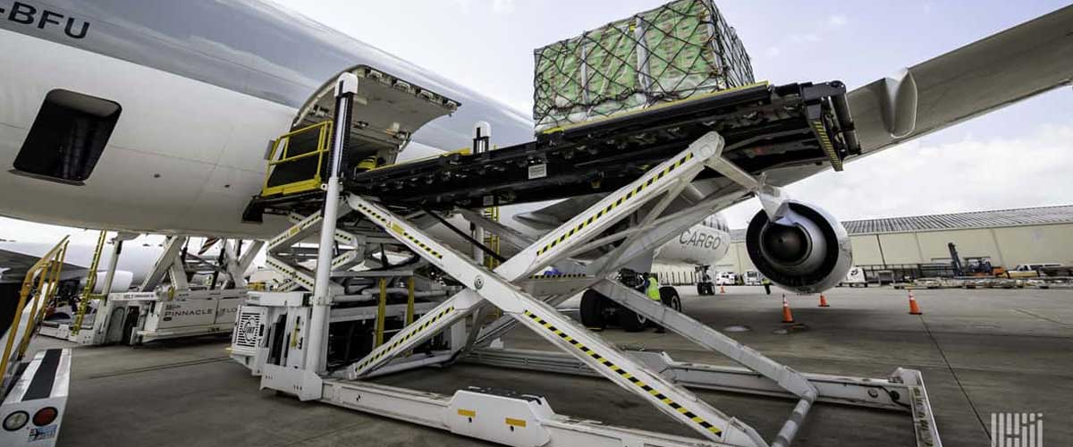 Cargo loading in Airplane